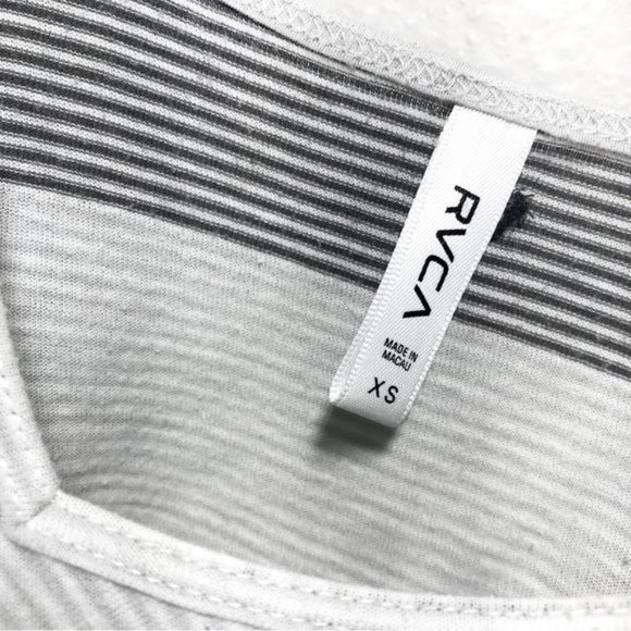 RVCA Asymmetric Hem Striped Crop Tank Size Small - Picture 5 of 6
